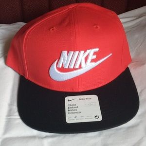 Nike Children's apparel Kids Little Flat Brim Hat red/Black/white O/S